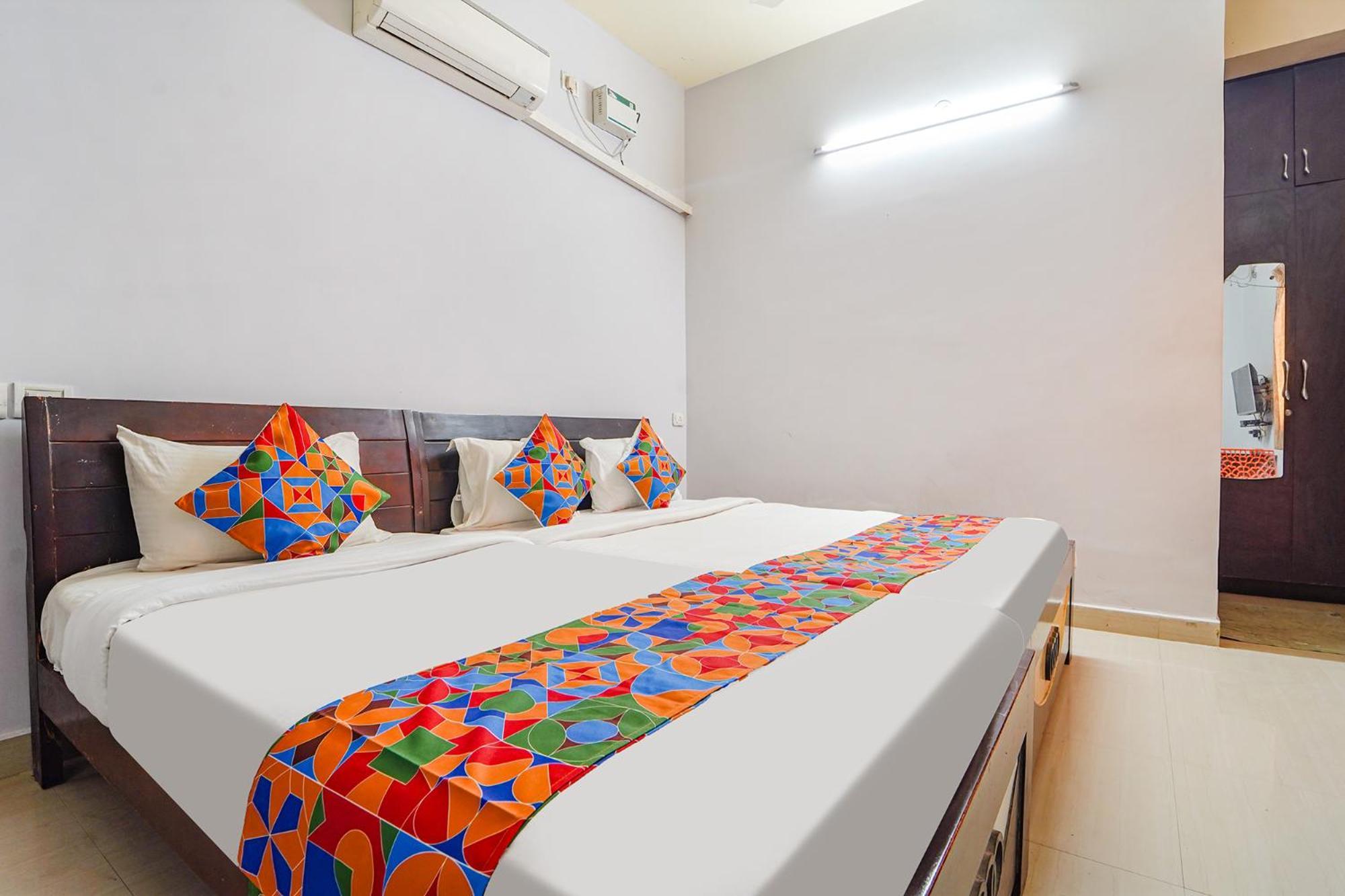 Fabexpress Its South East Residency Hotel Siruseri Kültér fotó